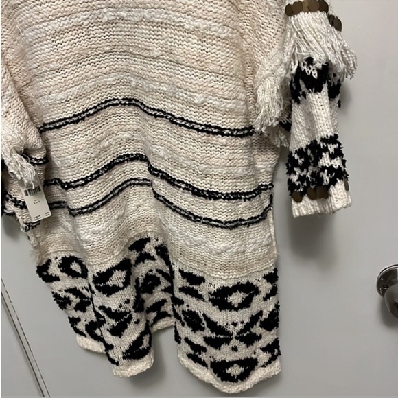 Anthropologie Margot fringe poncho sweater - Picture 14 of 16